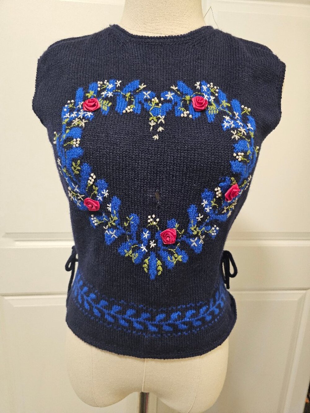 Vintage Navy Blue Embroidered Sweater Vest Heart Roses Pearls Wool Bows Folk